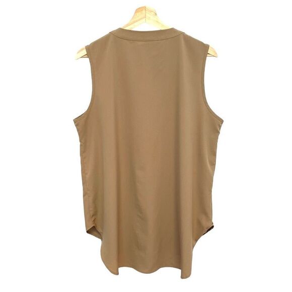 Loness Curve Split Neck Top - Picture 4 of 6